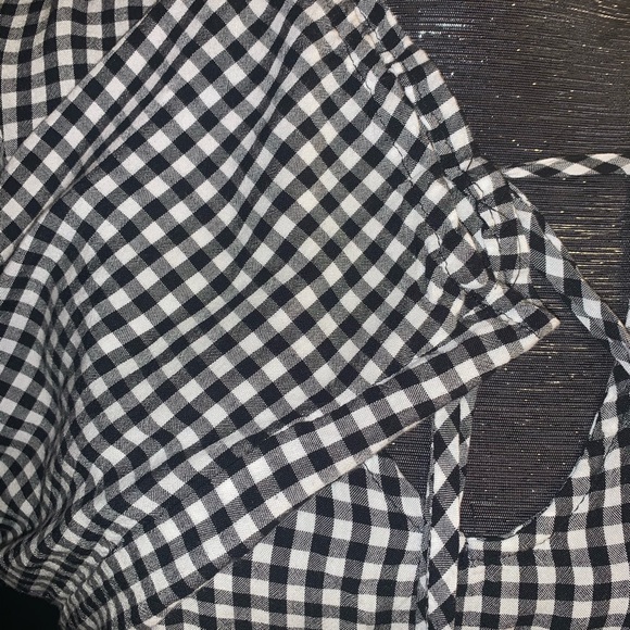 Black & White Blouse - Picture 3 of 4